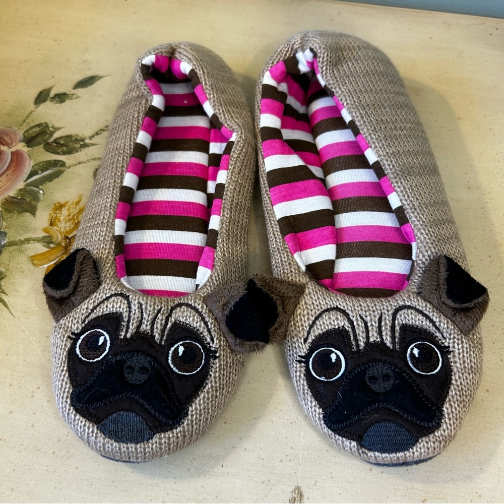Pug Dog Tan & Black Embroidered Knit Slippers Large New NWT